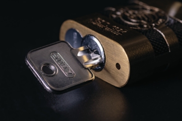 ABUS Vorhngeschloss 83/45 IRON ROCK vs